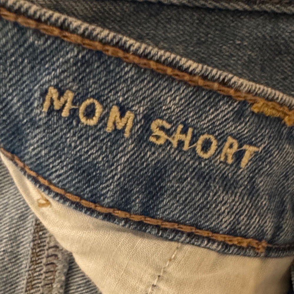 American Eagle Outfitters Classic Blue Denim Mom Shorts - Picture 4 of 5